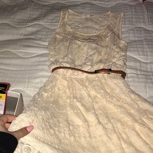 Beautiful off white lace dress size medium